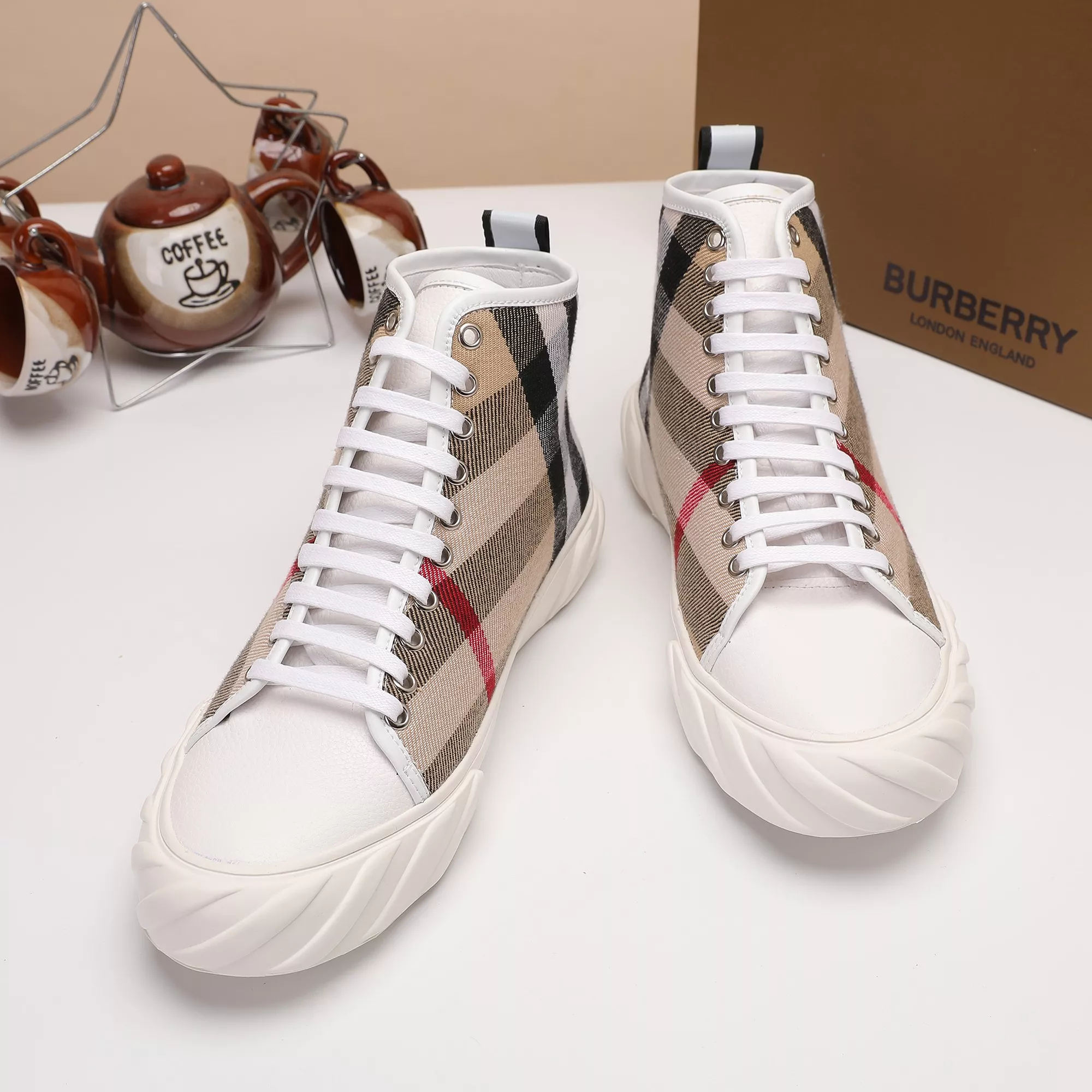 burberry high tops chaussures pour homme s_12740614